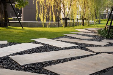 Doku veya desen geçit kaldırım.