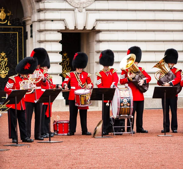 London England Storbritannien Maj 2014 Medlemmar Kungliga Band Betalar Ändring — Stockfoto