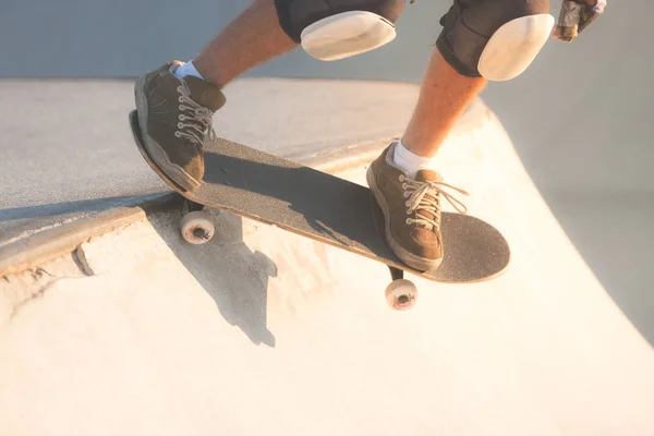 スケーター投下の準備 — ストック写真