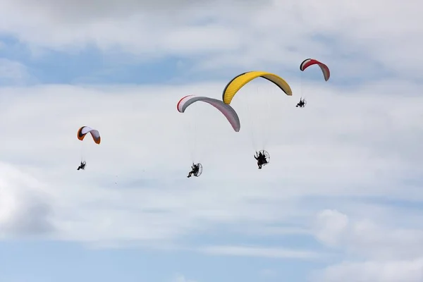 Paramotor Pilotos Voando Alto Santos Brasil — Fotografia de Stock