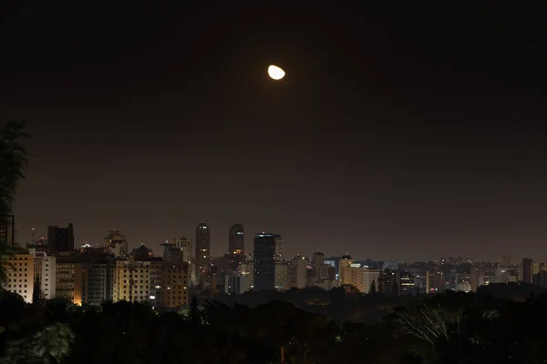 Сан-Паулу Skyline вночі — стокове фото