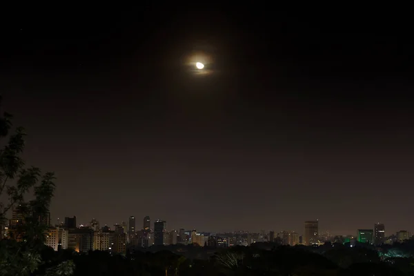 Sao Paulo Skyline bei Nacht — Stockfoto