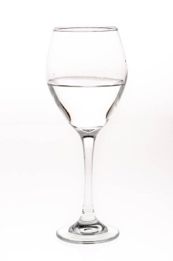 Bir kadehe dökülen su