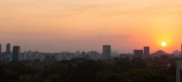 Sao Paulo Panorama při západu slunce — Stock fotografie