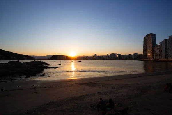 Les Touristes Regardent Beau Coucher Soleil Dans Baie Sao Vicente — Photo