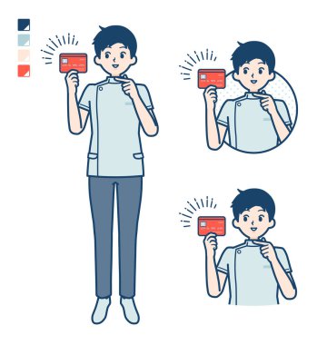 Kredi kartı görüntülerini gösteren genç bir hemşire.