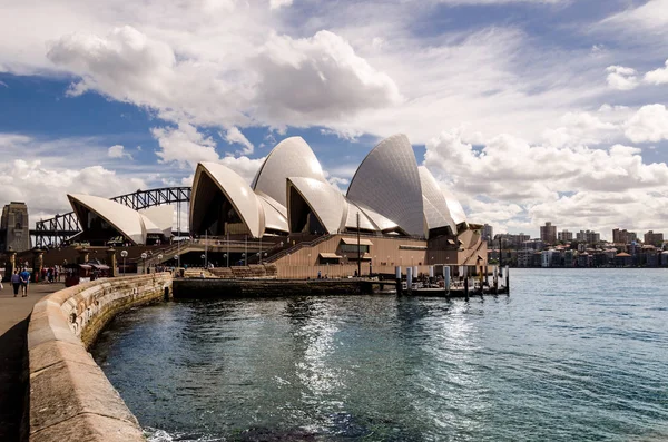 Görünümü Sydney Opera Binası Bay Park Ikonik Görünümden Sydney Avustralya — Stok fotoğraf