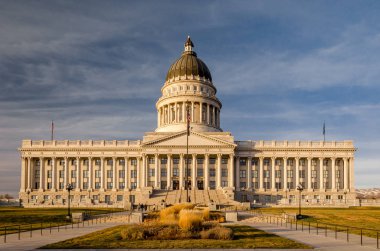 Salt Lake City Utah eyalet başkenti ön görünümü. Amerika Birleşik Devletleri.