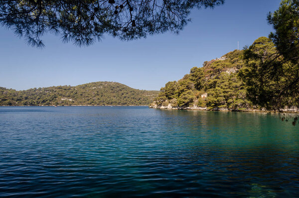 вид на озера в национальном парке mljet летом. croatia
