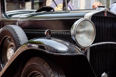 eski model araba ayrıntıları