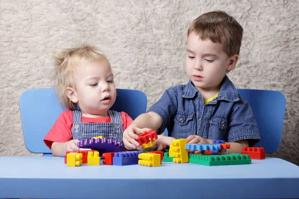 Two Cute Boy Playing Lego Table — Stock Photo, Image