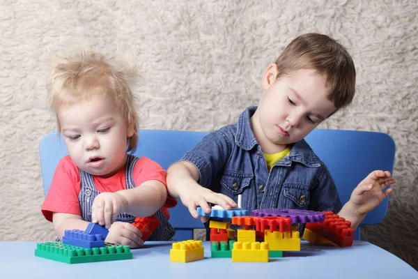 Two Cute Boy Playing Lego Table — Stock Photo, Image