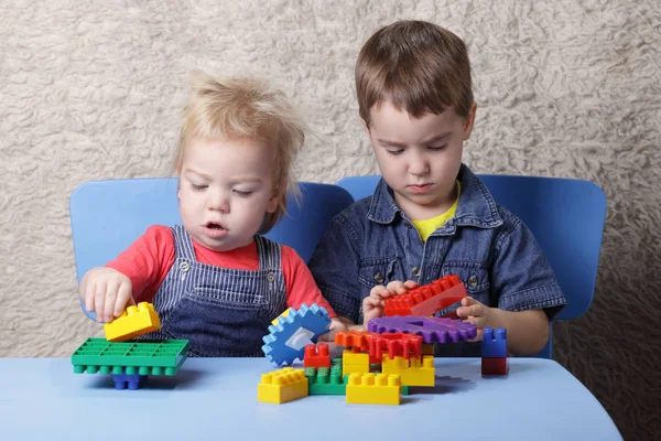 Two Cute Boy Playing Lego Table — Stock Photo, Image