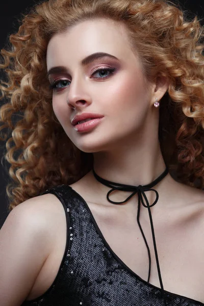 Fashion Beauty Portrait Beautiful Young Blond Girl Afro Curls Bright — Stock Photo, Image