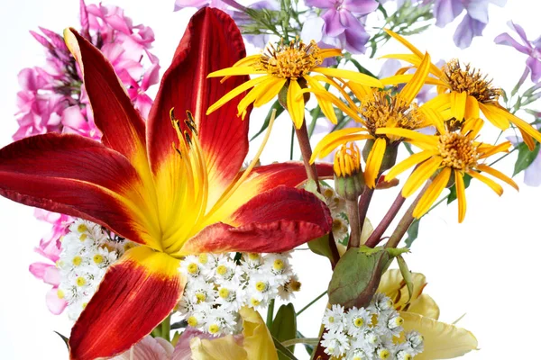 Fragment Jardiniers Bouquet Lumineux Avec Des Lis Des Marguerites — Photo