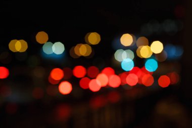 Soyut kentsel renkli gece ışık bokeh, defokus arka plan.