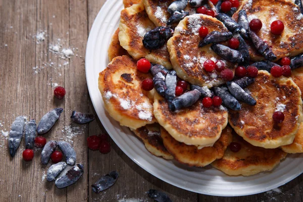 Deliciosos Panqueques Desayuno Con Bayas Silvestres — Foto de Stock