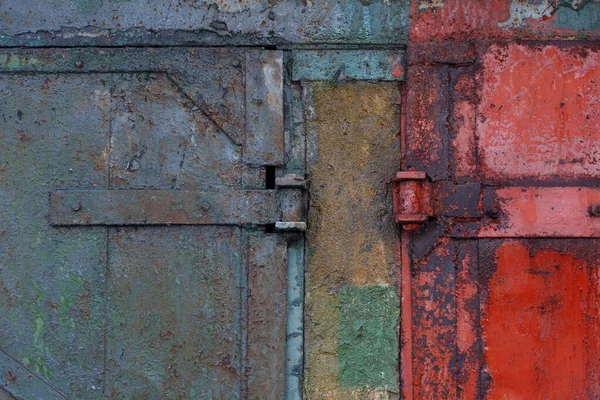 Fragmento Vieja Puerta Oxidada Con Bisagras Puerta —  Fotos de Stock