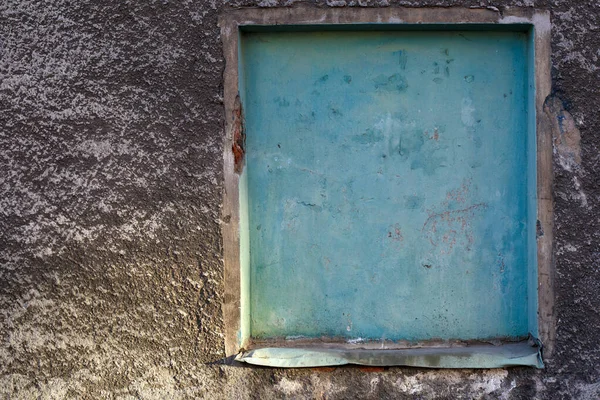 Blind Window Painted Turquoise Paint Textured Plaster Wall — Stock Photo, Image