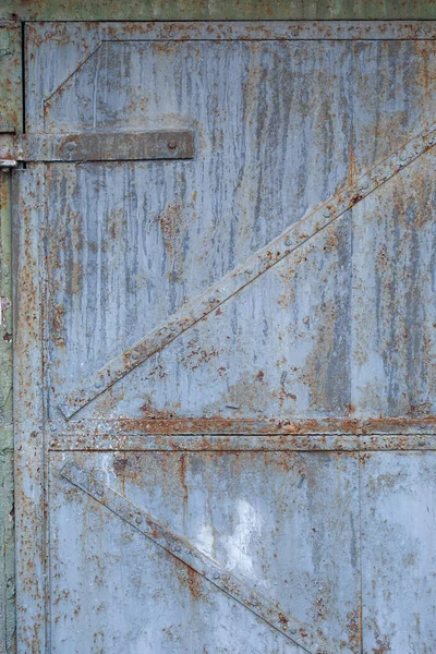 Fondo Texturizado Pintura Gris Agrietada Sobre Una Superficie Metálica Vieja —  Fotos de Stock