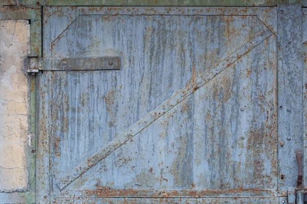 Textured Background Cracked Gray Paint Old Metal Surface Fragment Gate — Stock Photo, Image