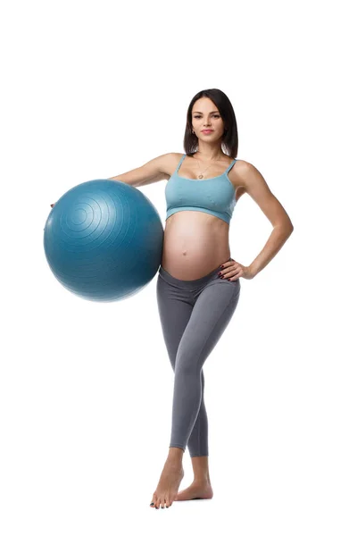 Schlanke Schwangere Frau Ist Fitness Mit Einem Ball Auf Weißem — Stockfoto