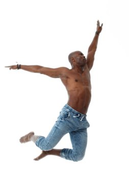 Beyaz arka planda izole edilmiş siyah bir adam..