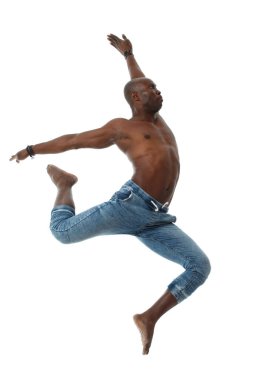 Beyaz arka planda izole edilmiş siyah bir adam..