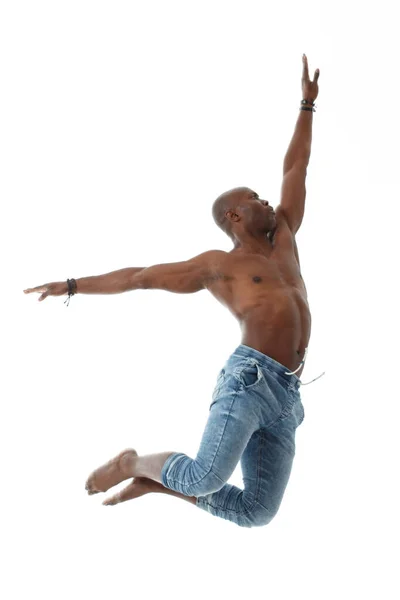 Zwarte Man Een Sprong Geïsoleerd Witte Achtergrond — Stockfoto