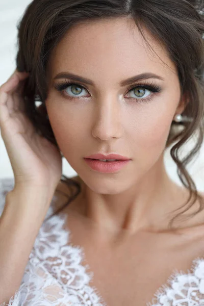 Beauty Portrait Beautiful Girl Elegant Wedding Makeup — Stock Photo, Image