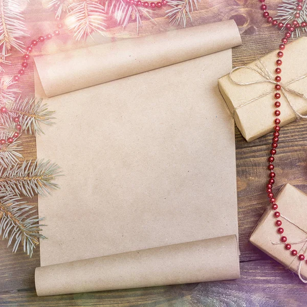 Presentes vazios de Natal letter.Christmas em fundo de madeira — Fotografia de Stock