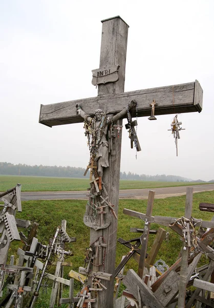 Viele Kreuze auf Friedhof — Stockfoto