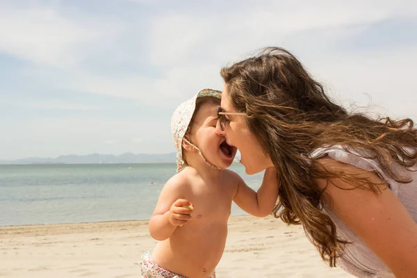 Mother Baby Beach Royalty Free Stock Photos