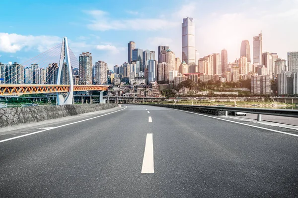 Şehir Yolu Otoyol Nşaat Skyline — Stok fotoğraf