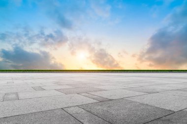 Boş Plaza Tuğlaları ve Gökyüzü Landscap