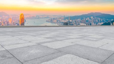 Panoramik Skyline ve Plaza Brick Open Buildin