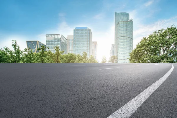 Utsikter För Motortrafikled Asfaltasfalt Trottoar Stadsbyggande Kommers — Stockfoto