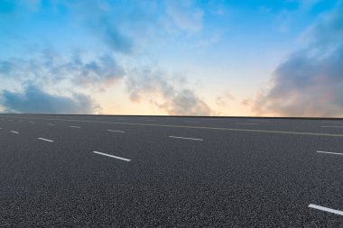 Yol ve Gökyüzü Yerleşimi