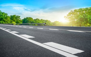 Otoyol Asfalt Asfalt Asfaltlama ve Doğal Yer Yüzeyi