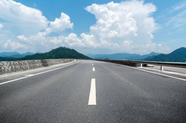 Otoyol Asfalt Asfalt Asfaltlama ve Doğal Yer Yüzeyi