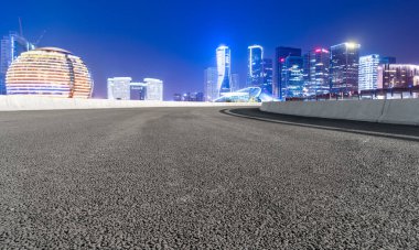 Hangzhou Şehir Mimarisi Yolu ve Gece Manzarası