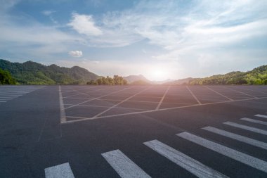 Otoyol Asfalt Asfalt Asfaltlama ve Doğal Yer Yüzeyi