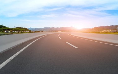 Otoyol Asfalt Asfalt Asfaltlama ve Doğal Yer Yüzeyi