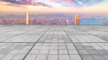 Panoramik Skyline ve Plaza Brick Open Buildin