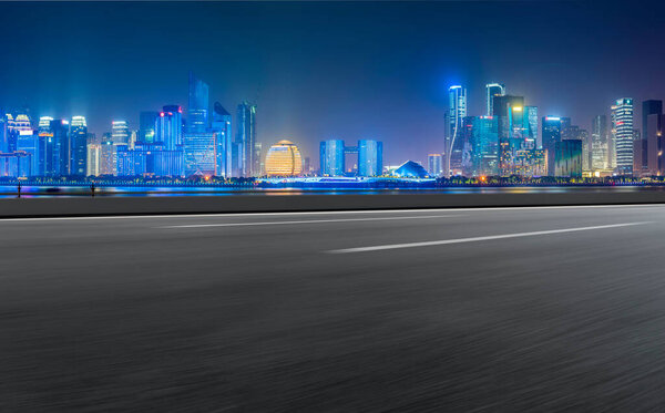 Асфальтовое покрытие и панорама Ханчжоу Archittura
