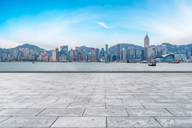 Panoramik Skyline ve Plaza Brick Open Buildin