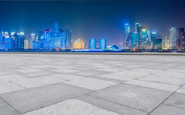 Kare döşemeler ve Hangzhou silüeti