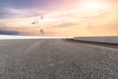 Otoyol Asfalt Asfalt Asfaltlama ve Doğal Yer Yüzeyi