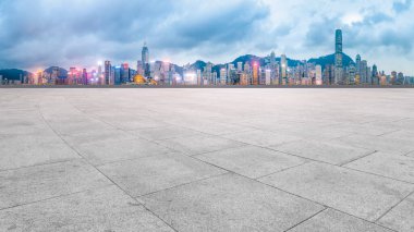 Panoramik Skyline ve Plaza Brick Open Buildin