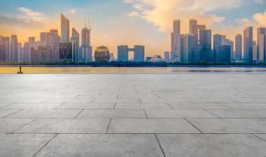 Kare döşemeler ve Hangzhou silüeti